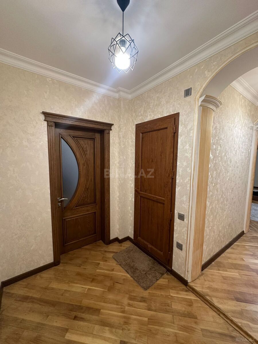 4 otaqlı Yeni tikili, İnşaatçılar m., Bakı