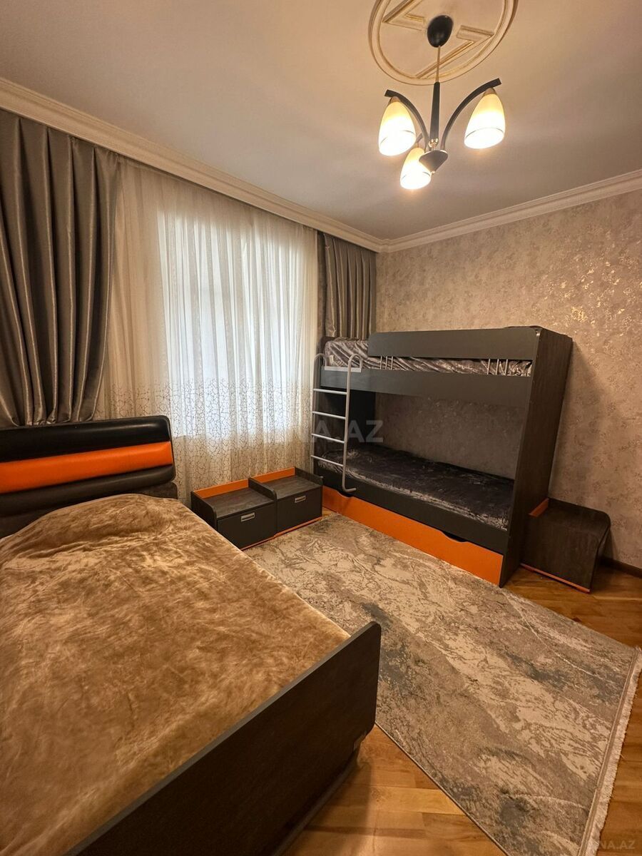 4 otaqlı Yeni tikili, İnşaatçılar m., Bakı