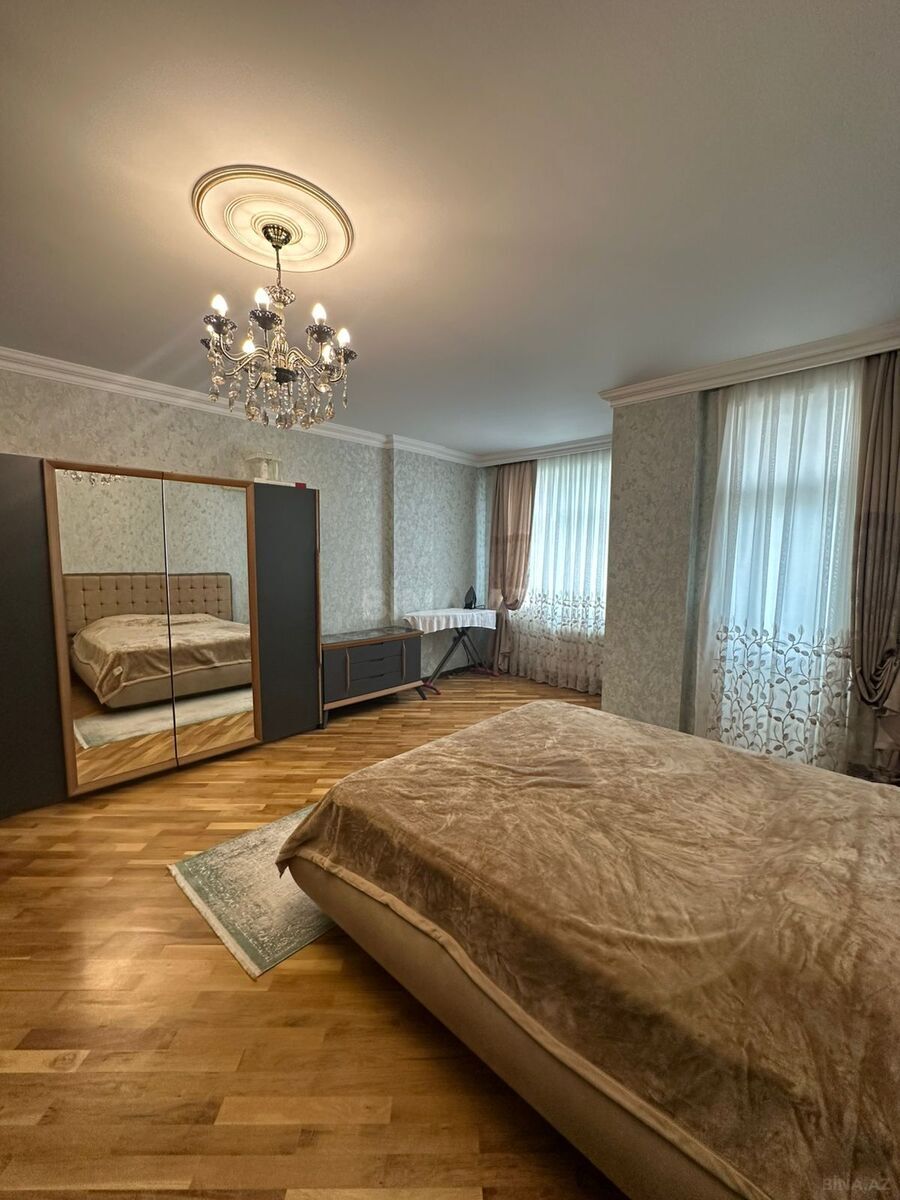 4 otaqlı Yeni tikili, İnşaatçılar m., Bakı