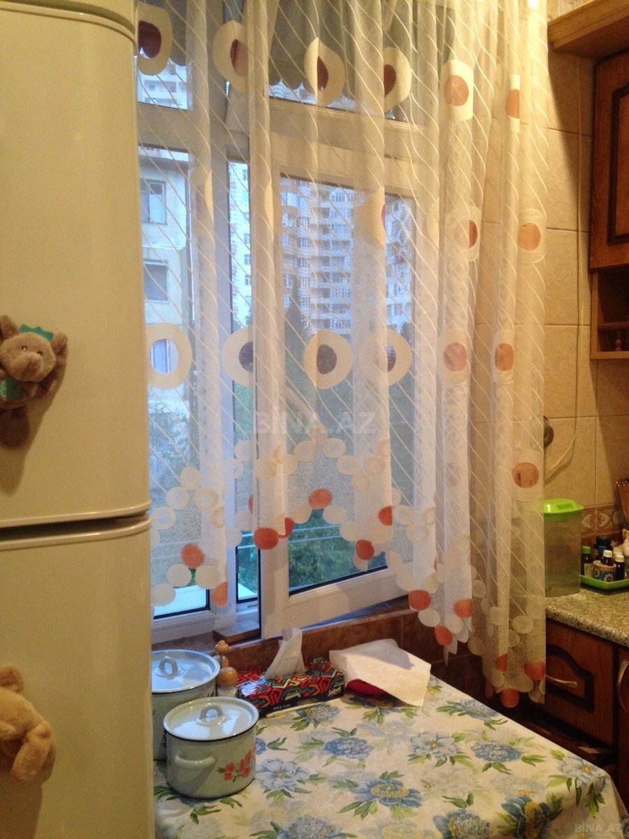 3 otaqlı Köhnə tikili, Nəsimi r., Bakı