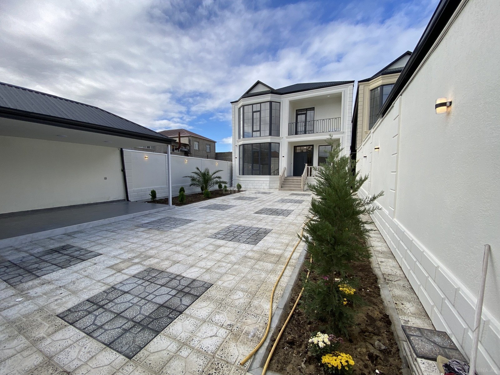 5 otaqlı Həyət evi/Bağ evi, Zabrat q., Bakı