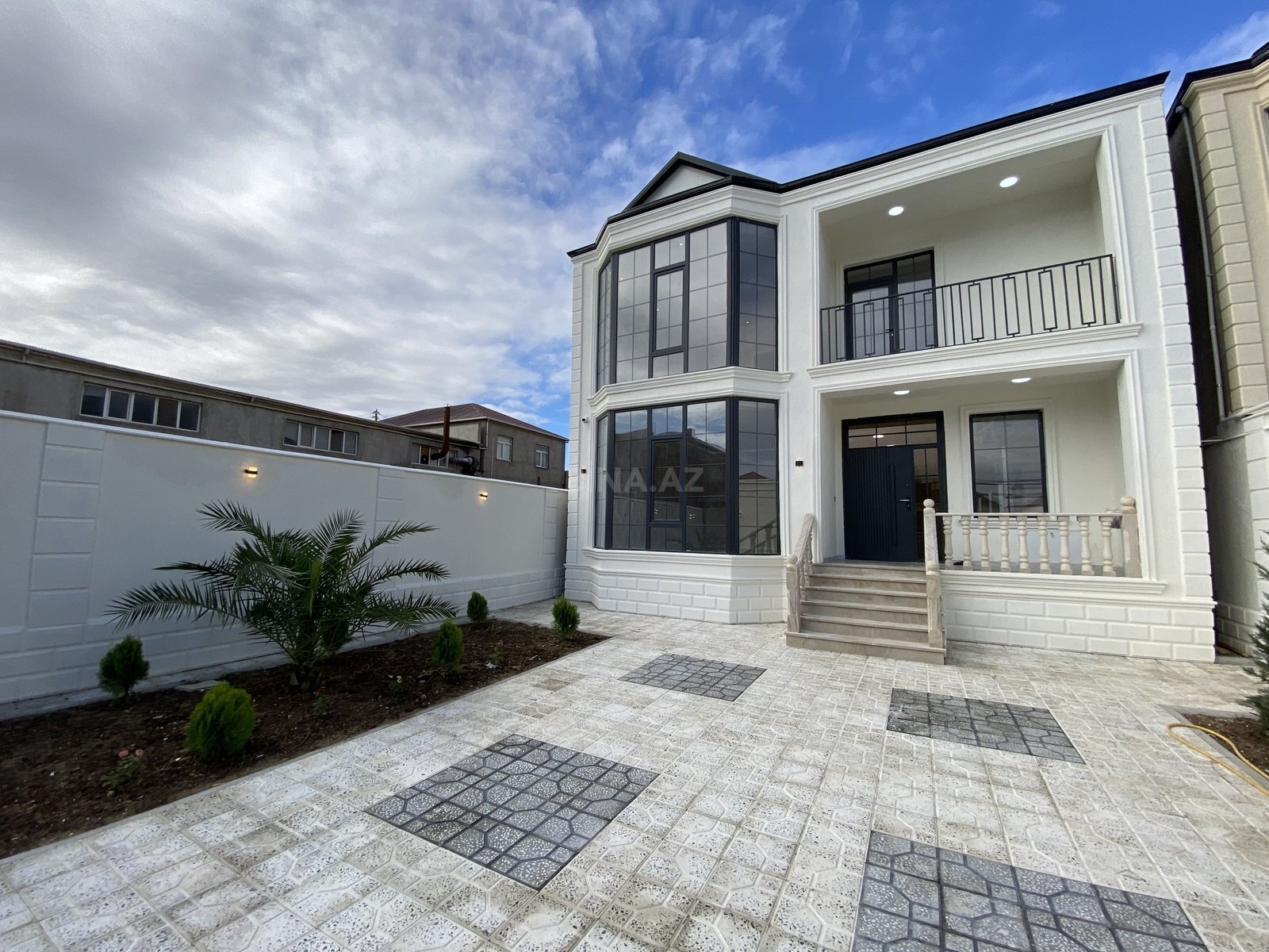 5 otaqlı Həyət evi/Bağ evi, Zabrat q., Bakı