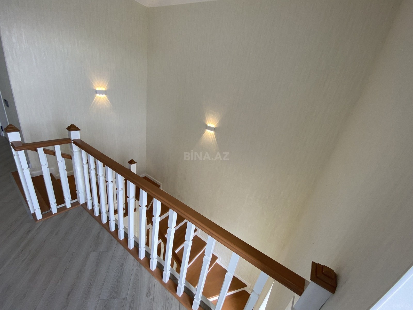 5 otaqlı Həyət evi/Bağ evi, Zabrat q., Bakı