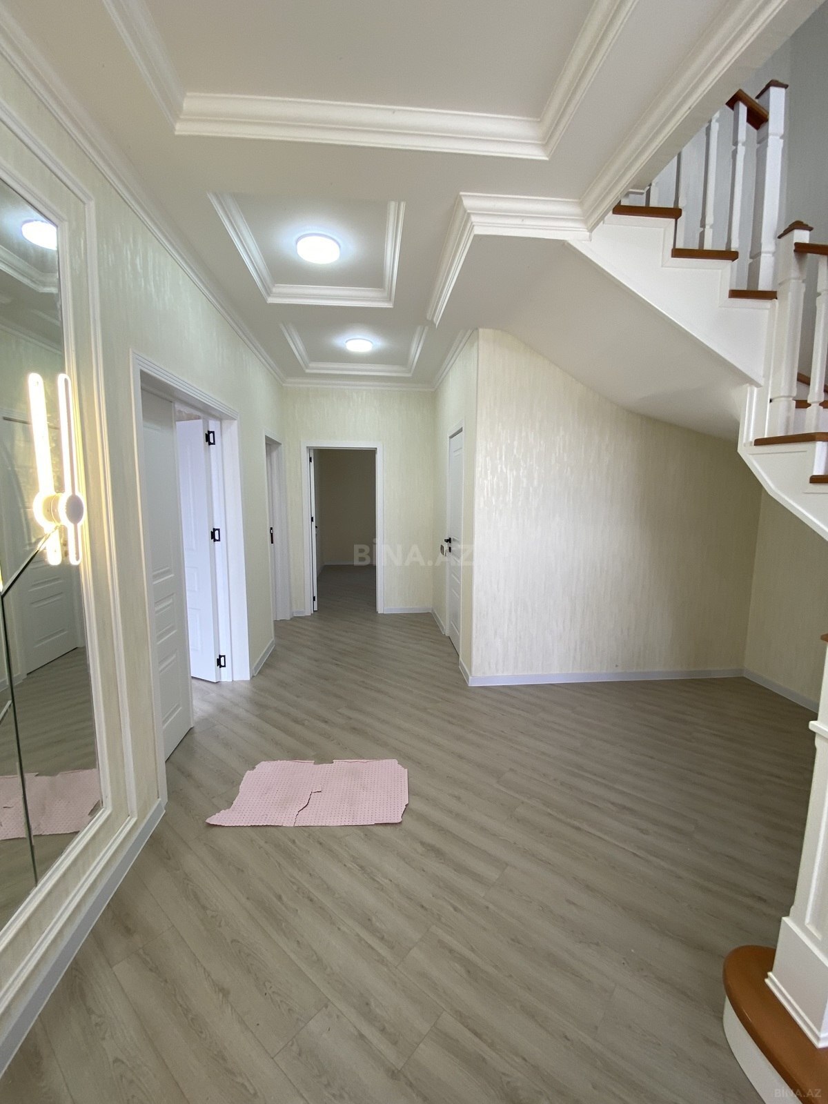 5 otaqlı Həyət evi/Bağ evi, Zabrat q., Bakı