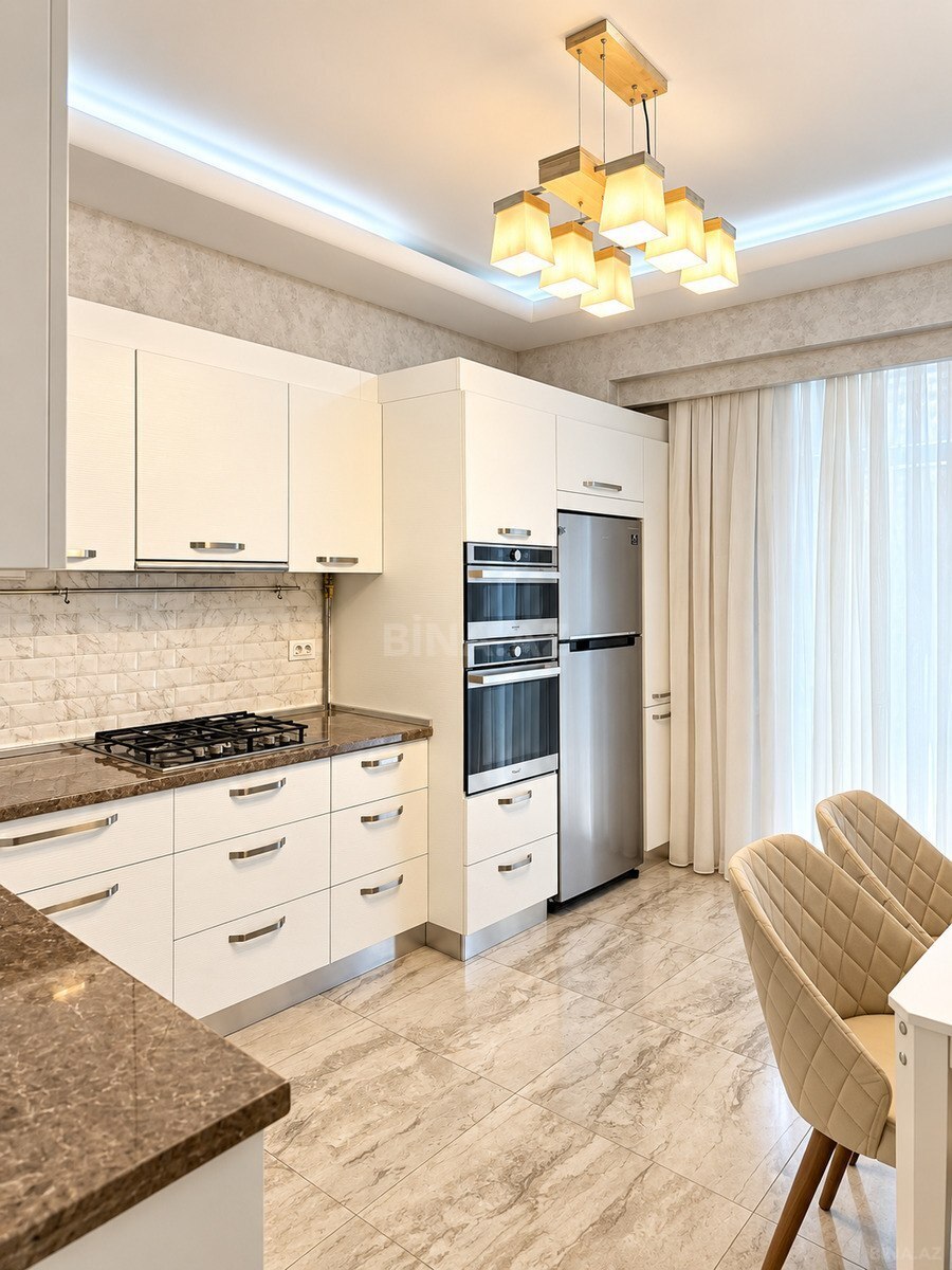 2 otaqlı Yeni tikili, 8 Noyabr m., Bakı