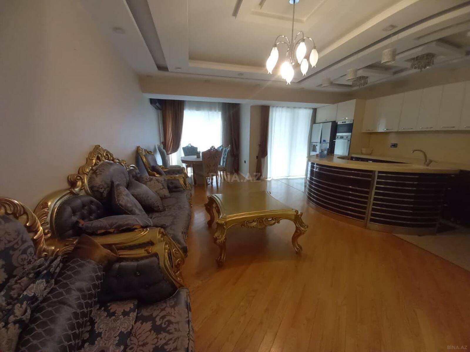 3 otaqlı Yeni tikili, Şah İsmayıl Xətai m., Bakı