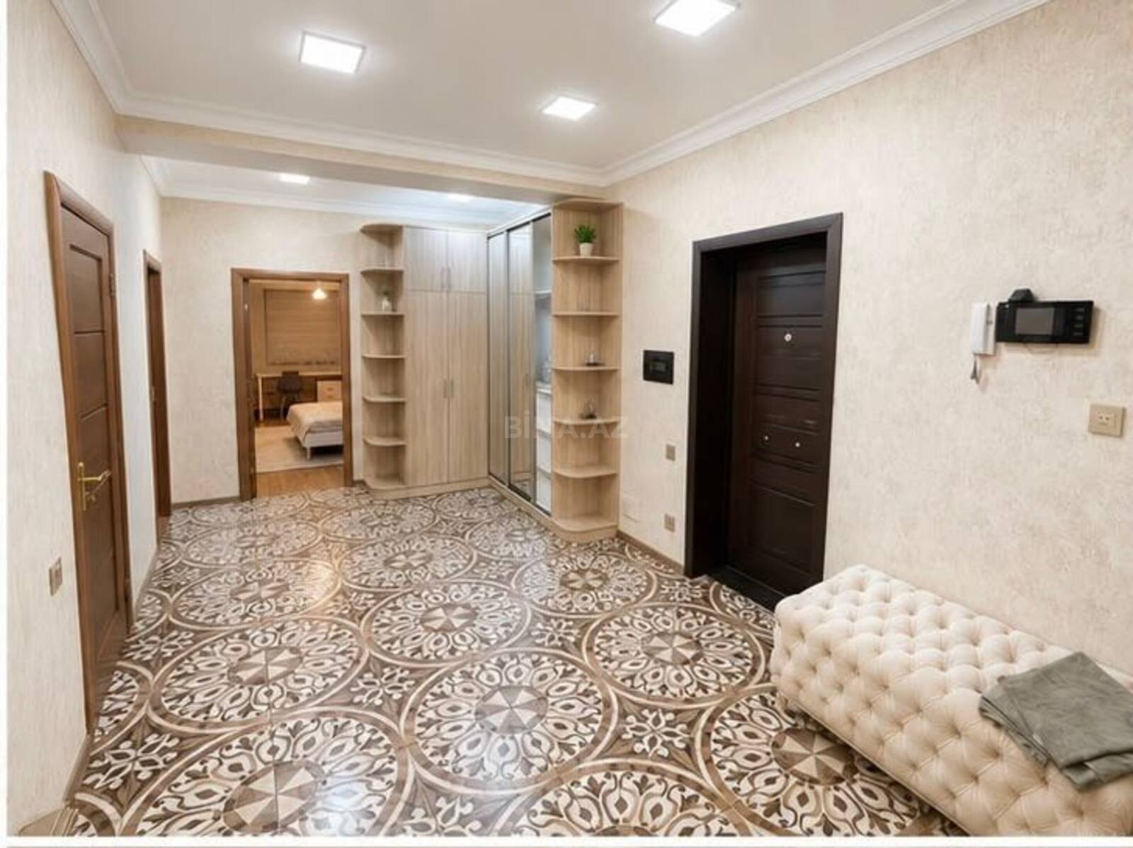 3 otaqlı Yeni tikili, Şah İsmayıl Xətai m., Bakı