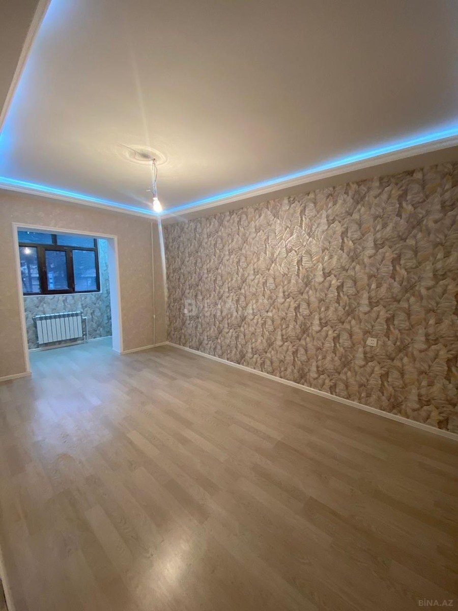 3 otaqlı Köhnə tikili, Xalqlar Dostluğu m., Bakı