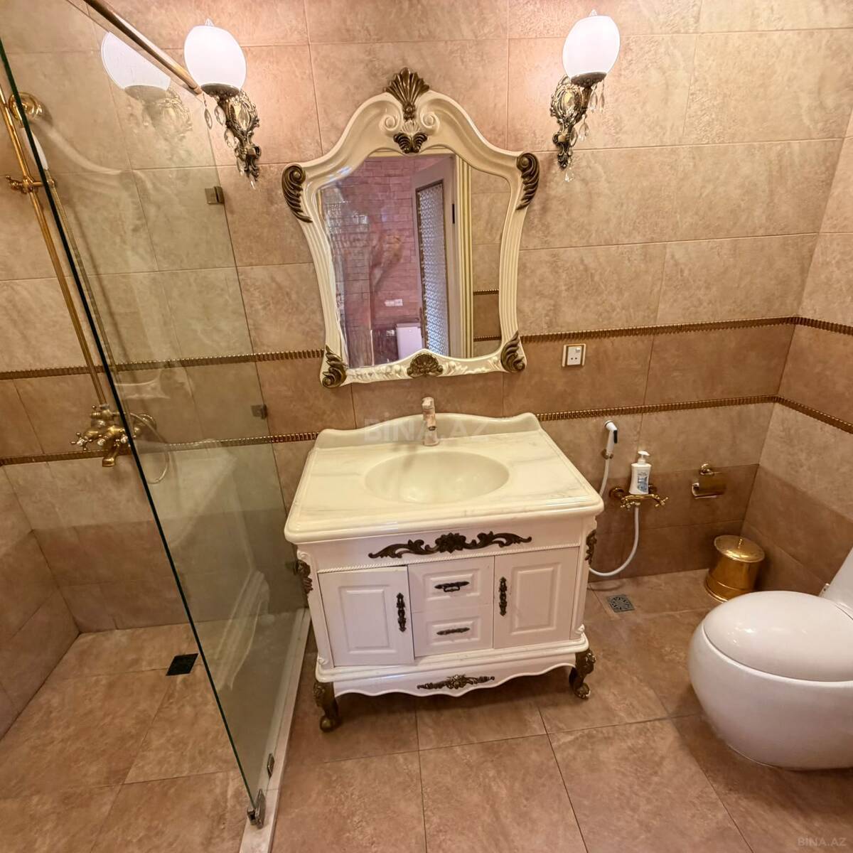 3 otaqlı Yeni tikili, 8 Noyabr m., Bakı