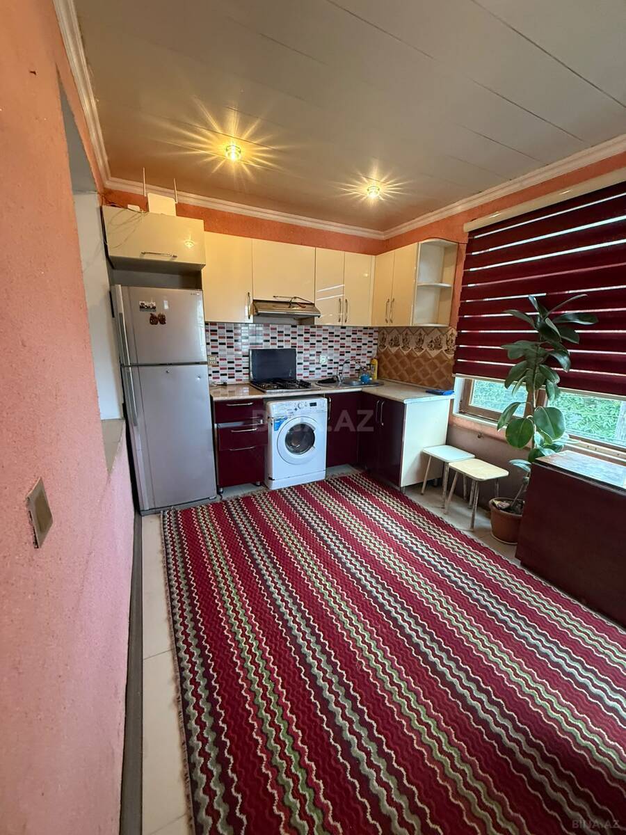 3 otaqlı Köhnə tikili, Bayıl q., Bakı