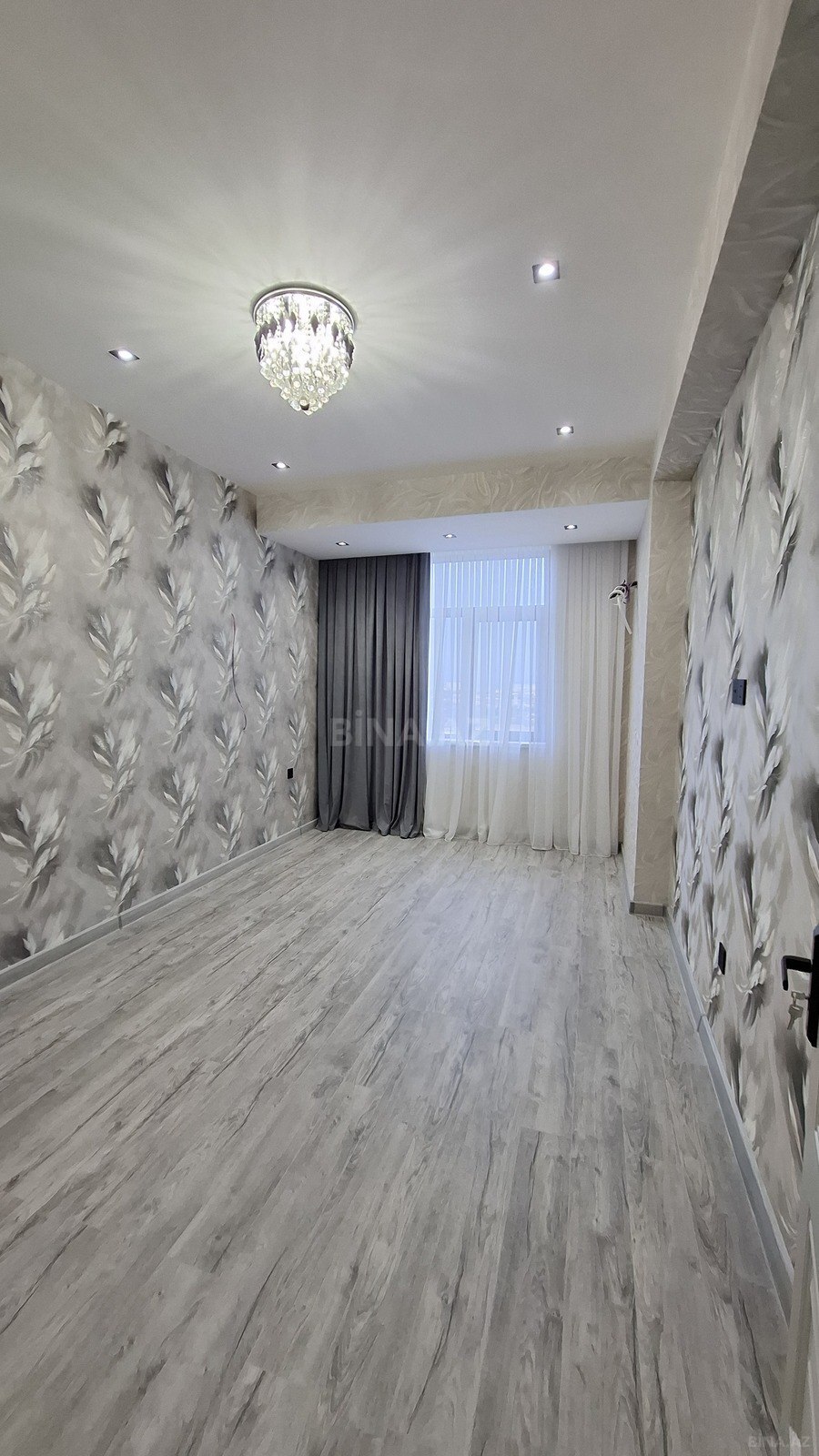 3 otaqlı Yeni tikili, Azadlıq Prospekti m., Bakı