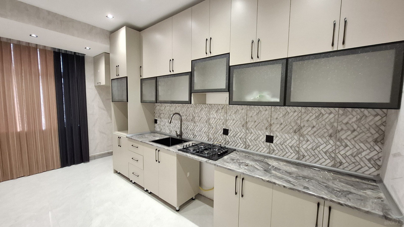 3 otaqlı Yeni tikili, Azadlıq Prospekti m., Bakı