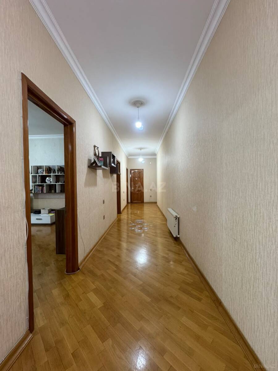 4 otaqlı Köhnə tikili, İnşaatçılar m., Bakı