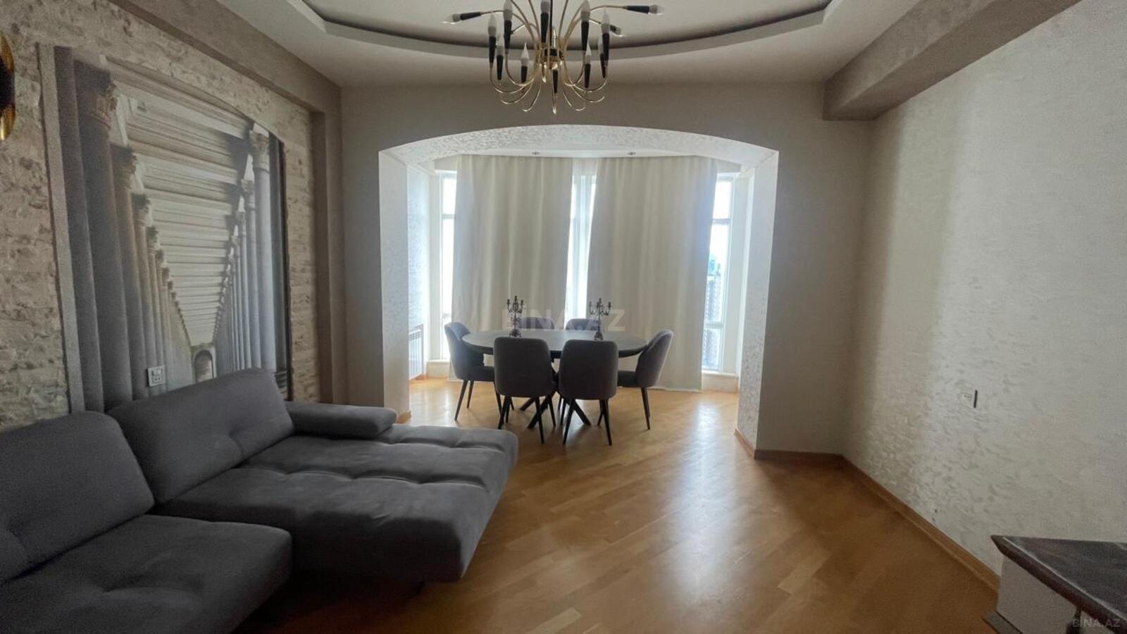 3 otaqlı Yeni tikili, Şah İsmayıl Xətai m., Bakı