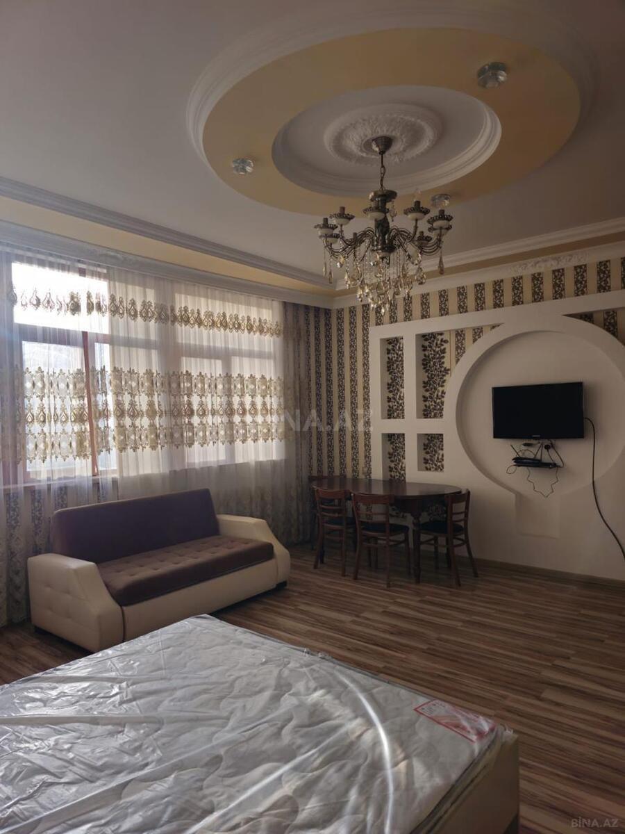 3 otaqlı Yeni tikili, Şah İsmayıl Xətai m., Bakı
