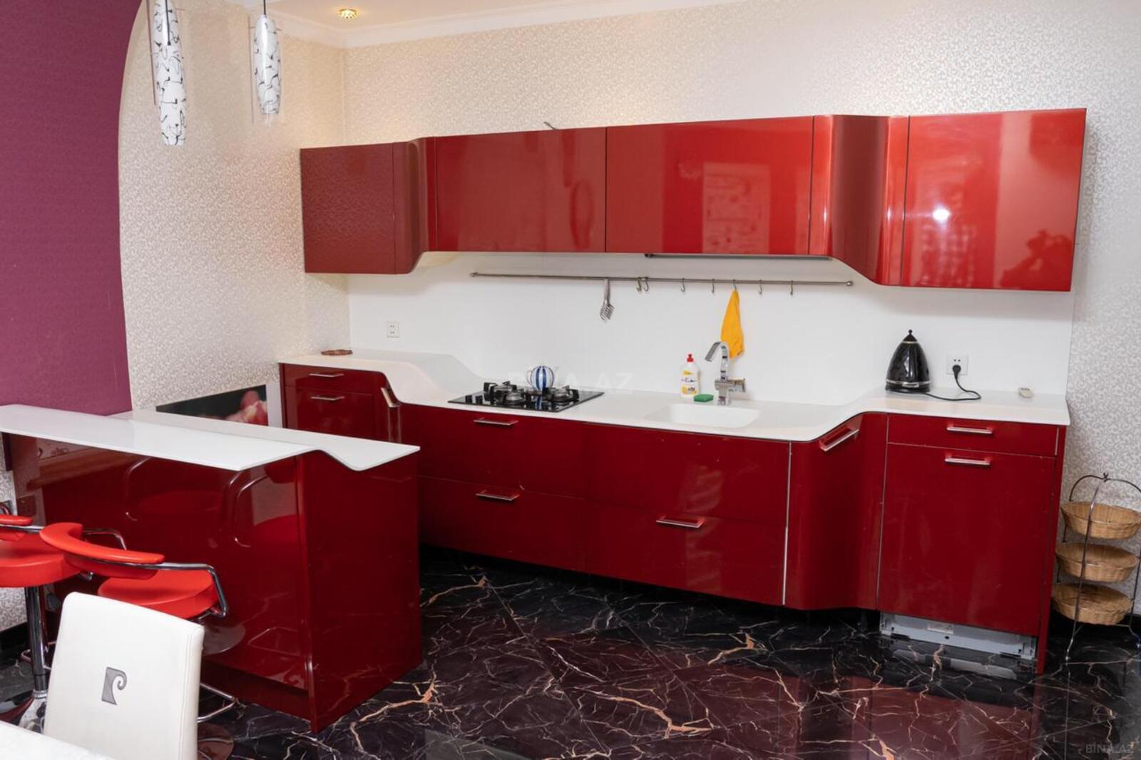 6 otaqlı Həyət evi/Bağ evi, Badamdar q., Bakı