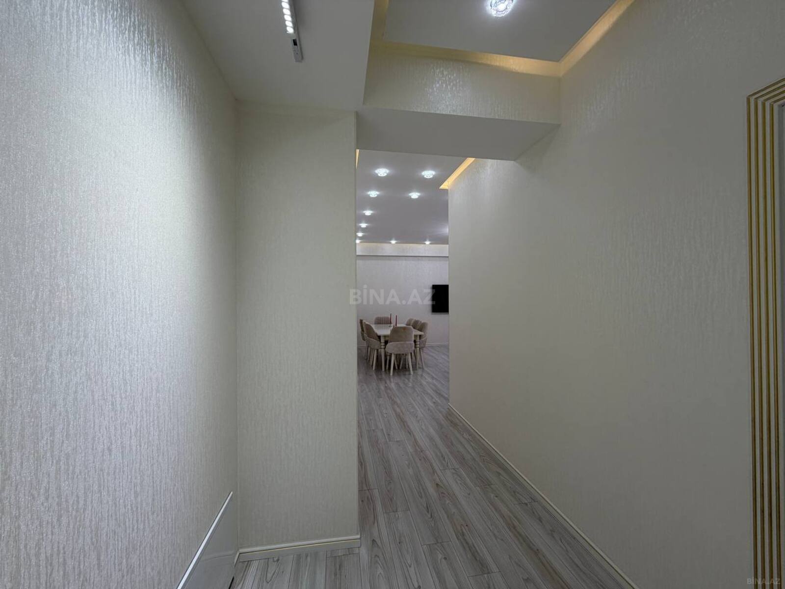 3 otaqlı Yeni tikili, Koroğlu m., Bakı