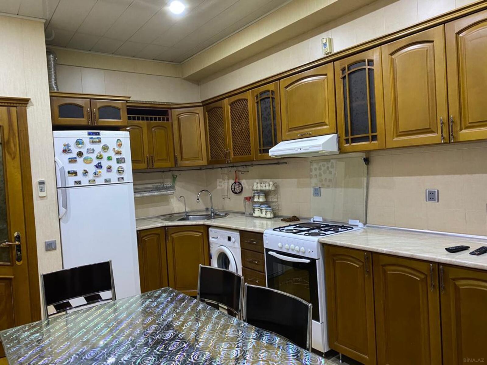 3 otaqlı Yeni tikili, Qara Qarayev m., Bakı