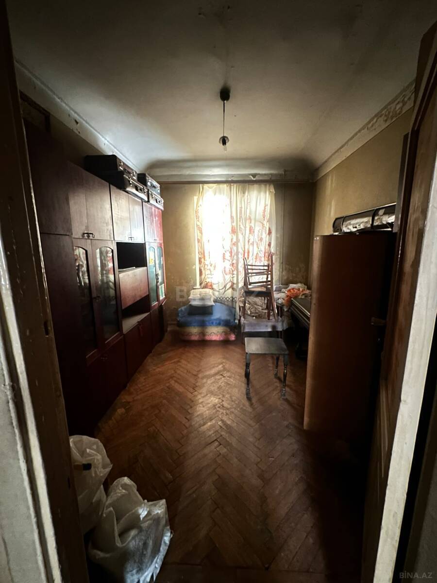 4 otaqlı Köhnə tikili, 7-ci mikrorayon q., Bakı