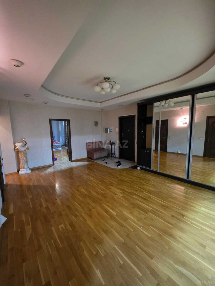 3 otaqlı Yeni tikili, Azadlıq Prospekti m., Bakı