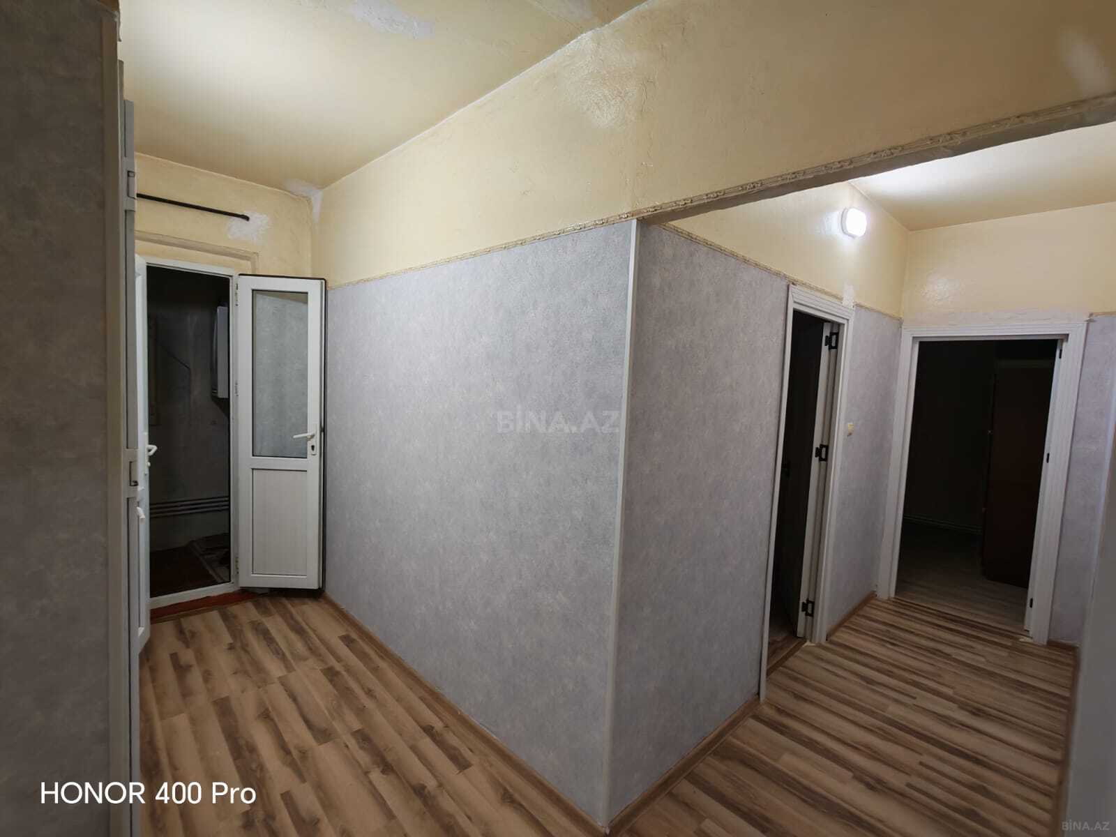 4 otaqlı Köhnə tikili, Sumqayıt