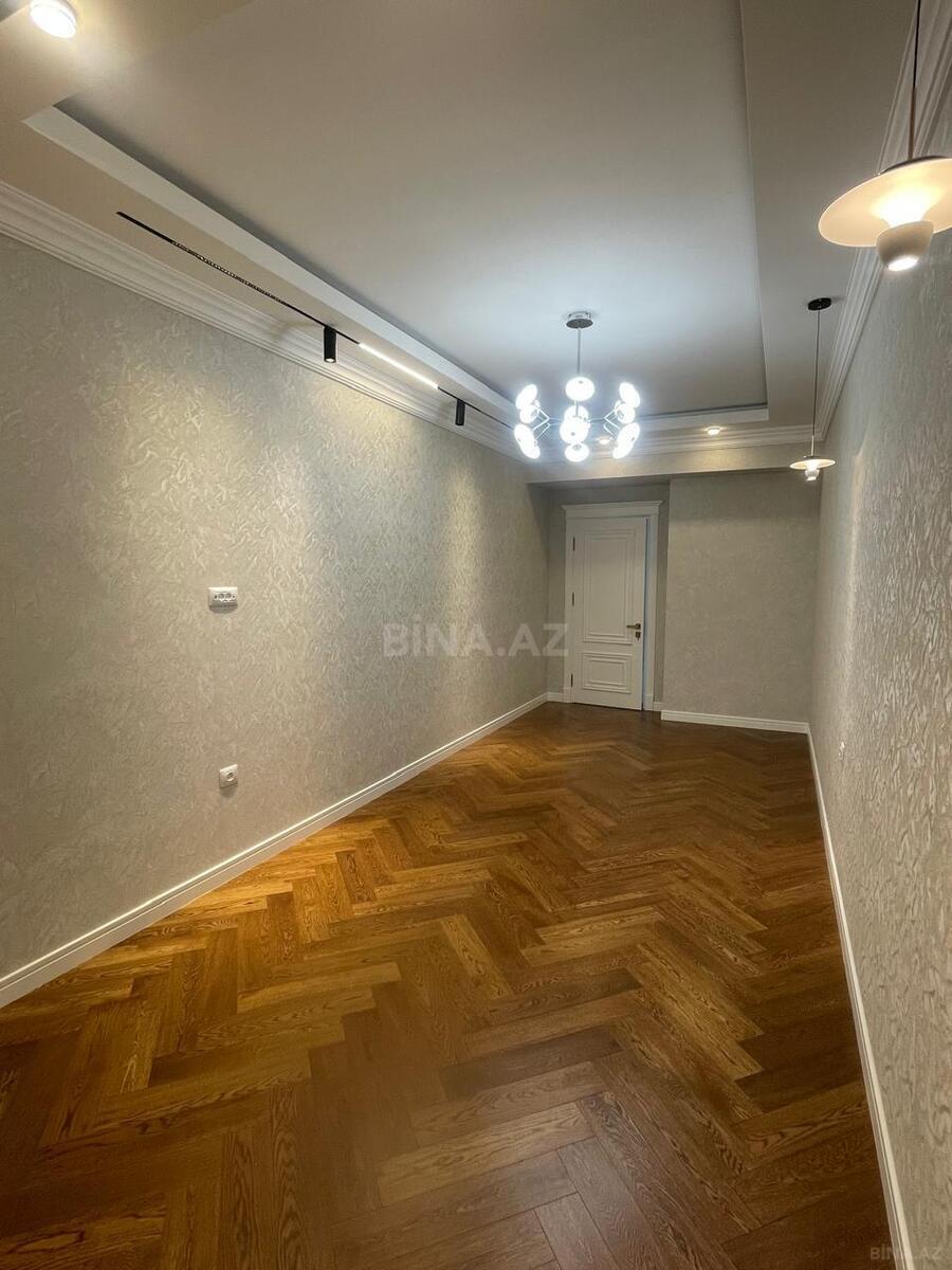 4 otaqlı Yeni tikili, Şah İsmayıl Xətai m., Bakı