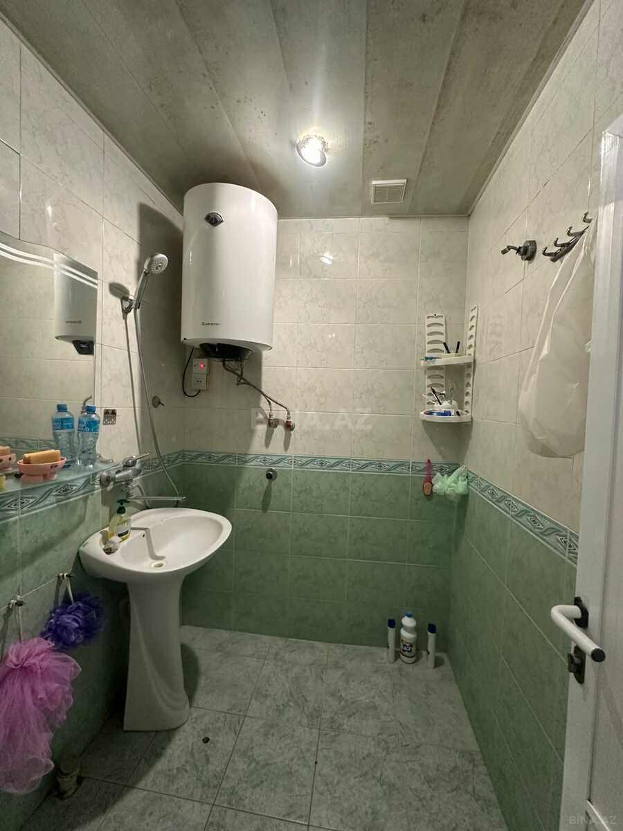 2 otaqlı Köhnə tikili, Memar Əcəmi m., Bakı