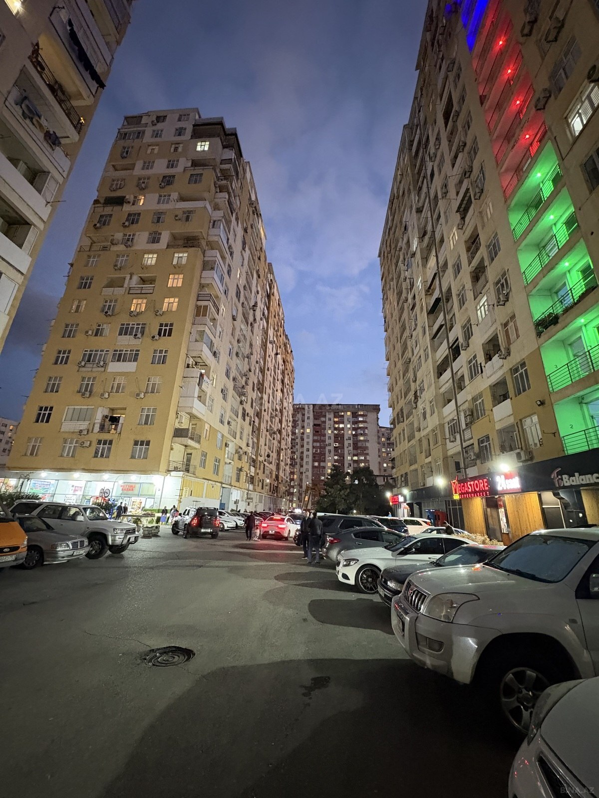 3 otaqlı Yeni tikili, Həzi Aslanov m., Bakı