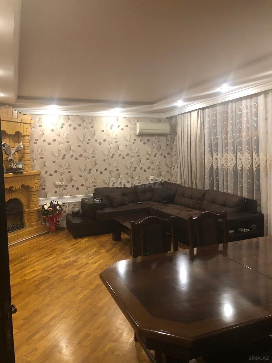 4 otaqlı Köhnə tikili, 6-cı mikrorayon q., Bakı