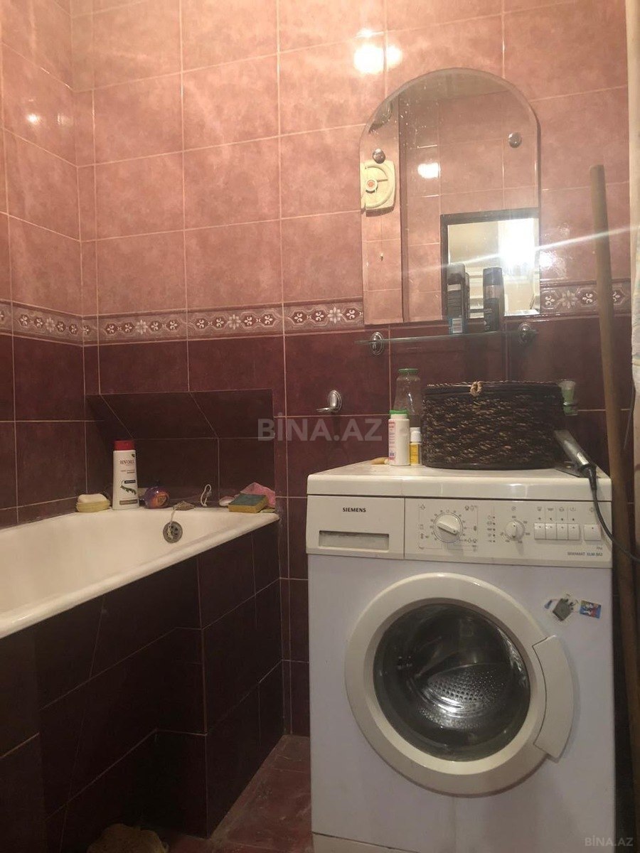 4 otaqlı Köhnə tikili, 6-cı mikrorayon q., Bakı