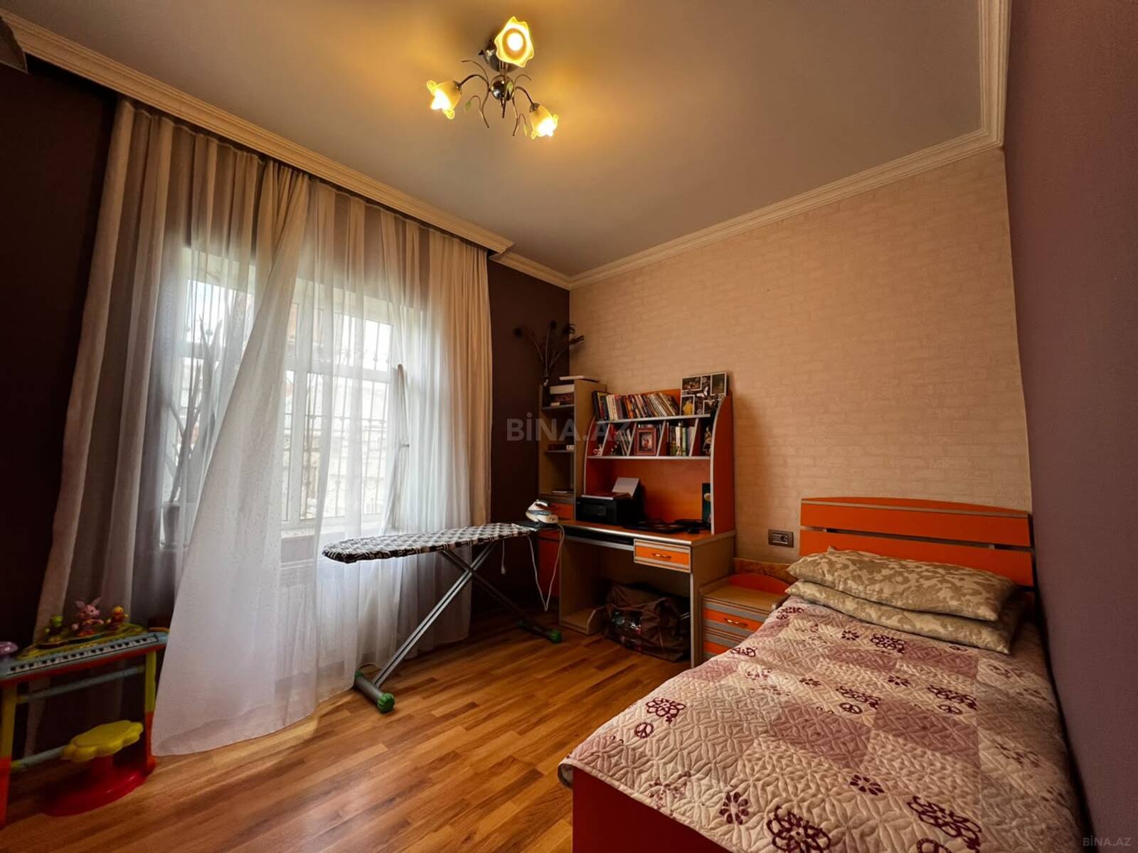 5 otaqlı Həyət evi/Bağ evi, Bülbülə q., Bakı