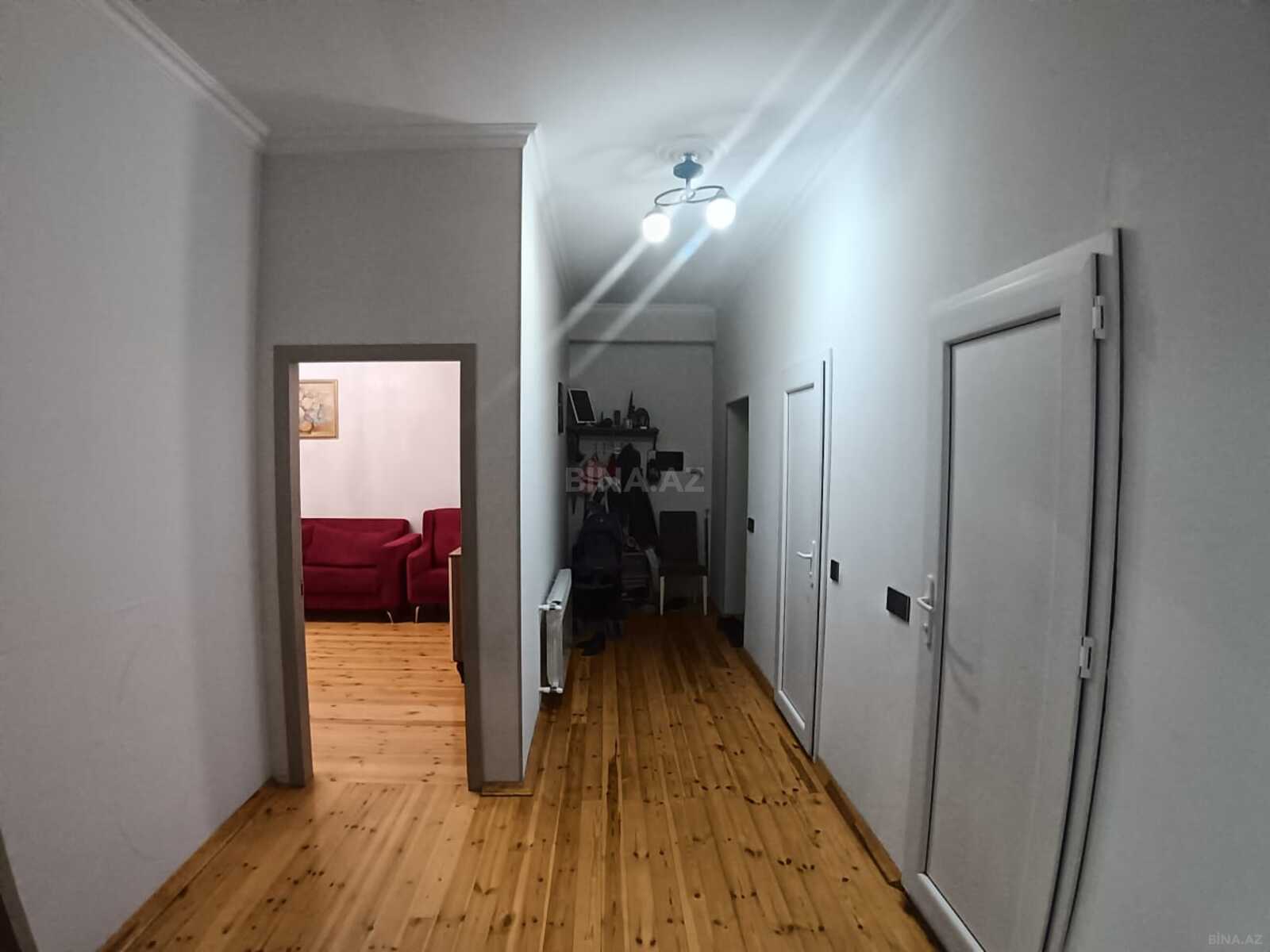 4 otaqlı Yeni tikili, Qara Qarayev m., Bakı