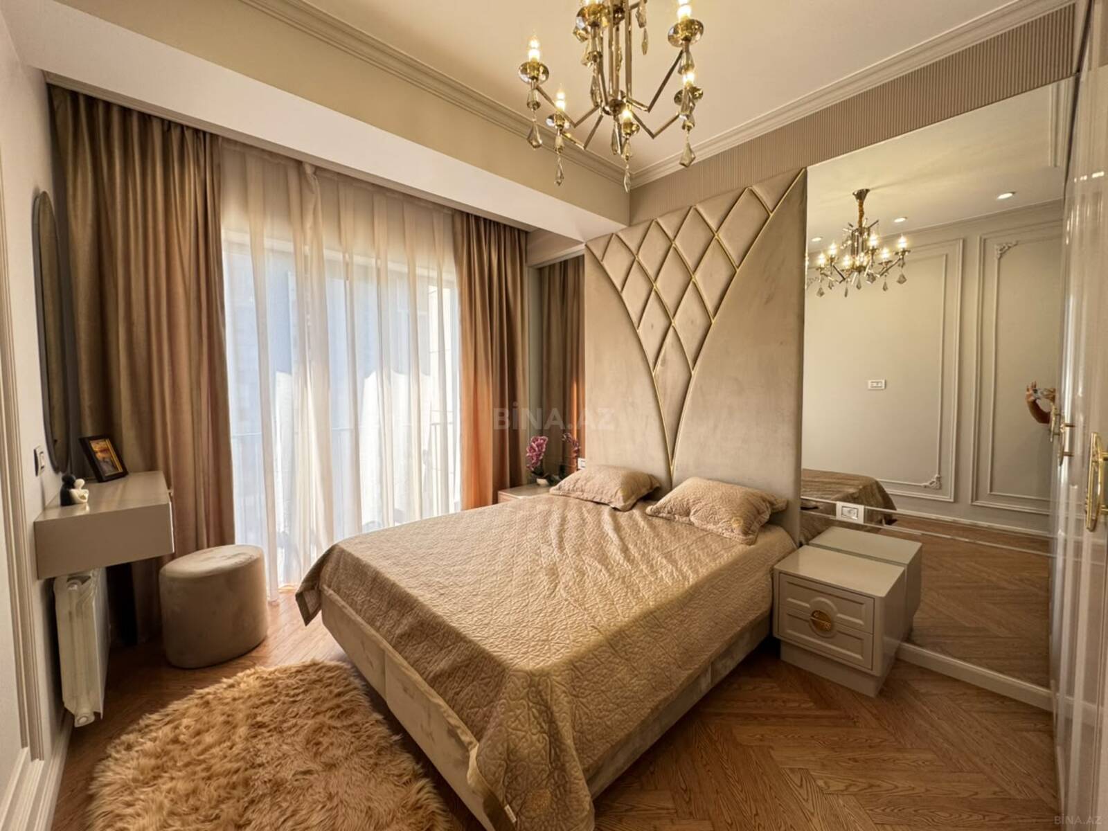 3 otaqlı Yeni tikili, Şah İsmayıl Xətai m., Bakı