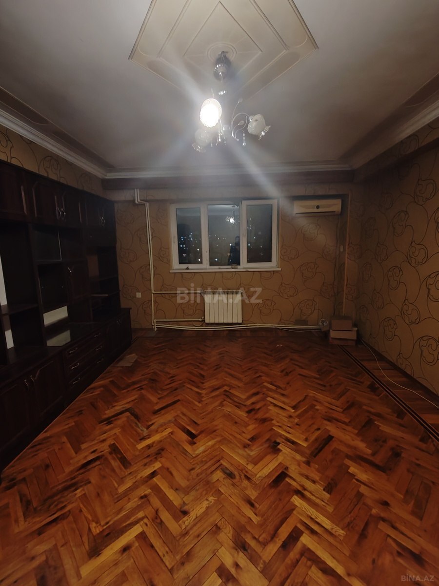3 otaqlı Köhnə tikili, 20 Yanvar m., Bakı