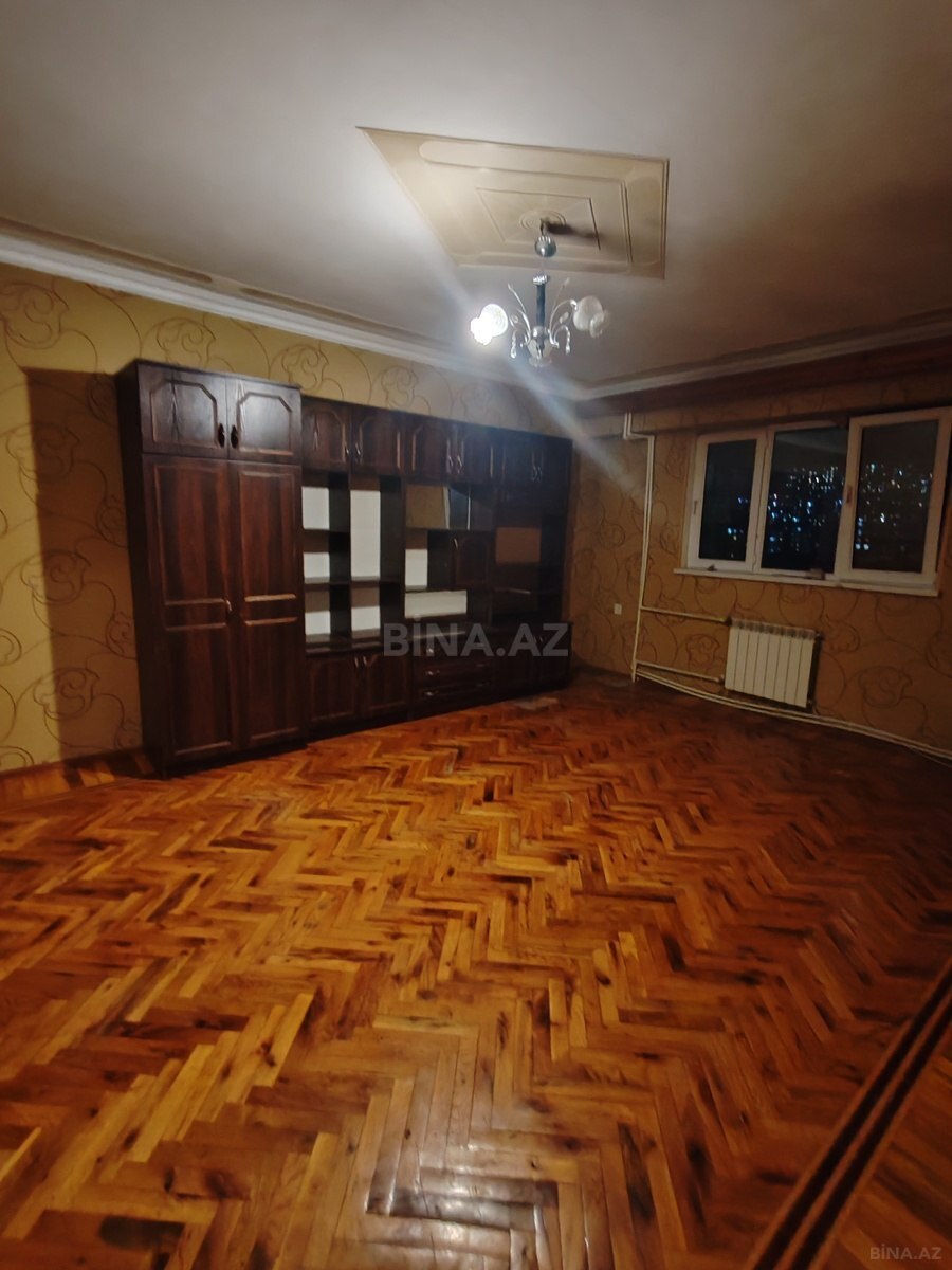 3 otaqlı Köhnə tikili, 20 Yanvar m., Bakı