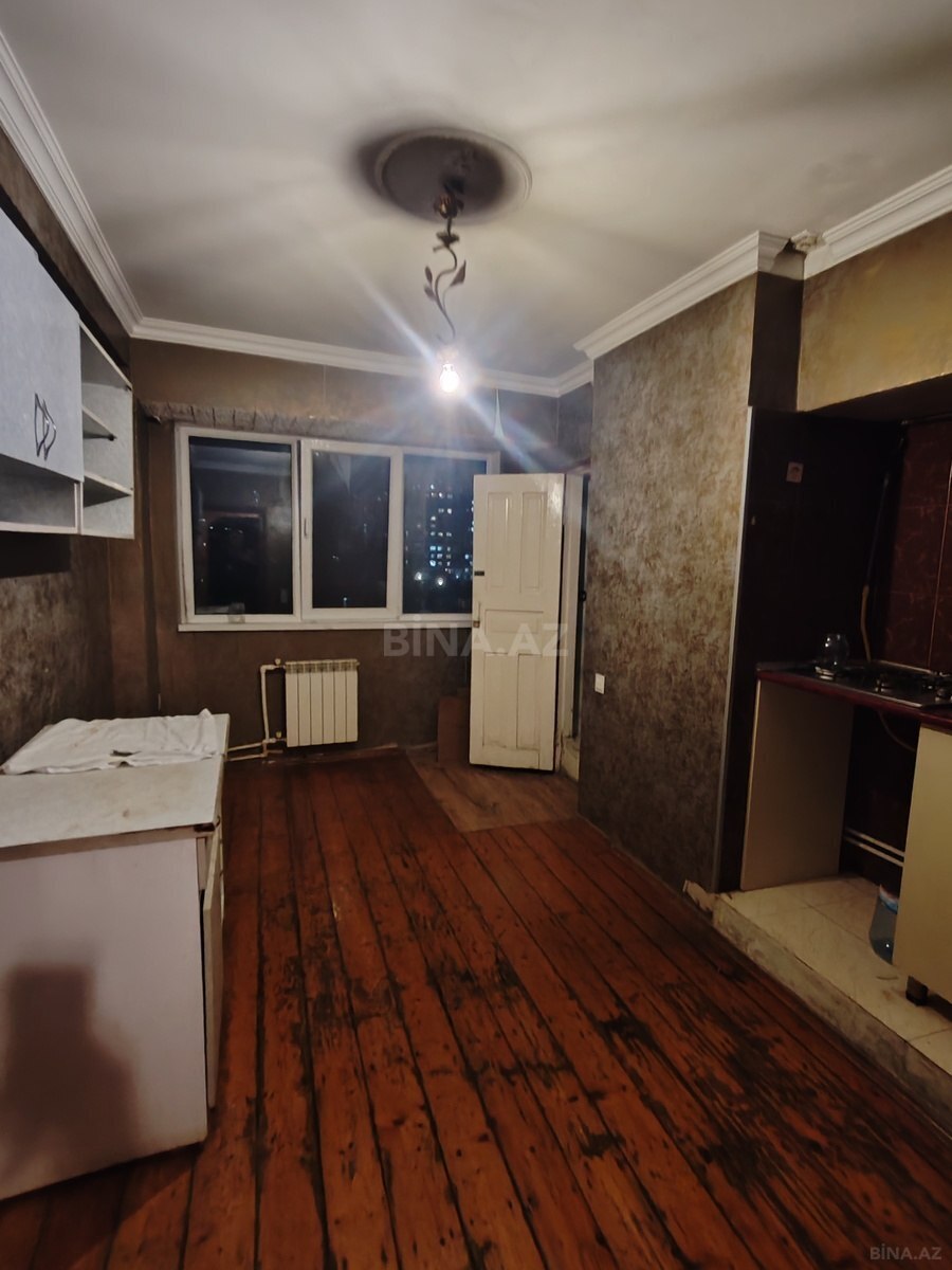 3 otaqlı Köhnə tikili, 20 Yanvar m., Bakı
