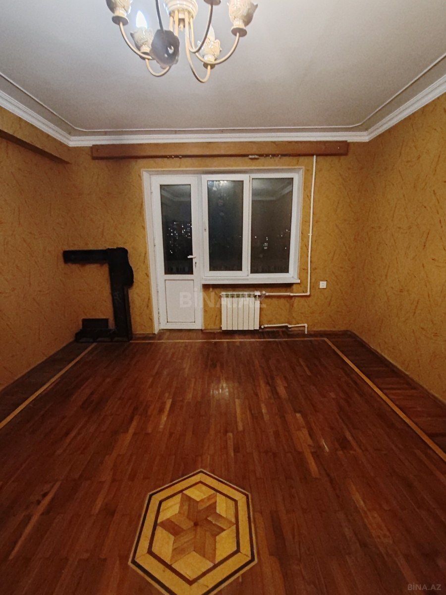 3 otaqlı Köhnə tikili, 20 Yanvar m., Bakı
