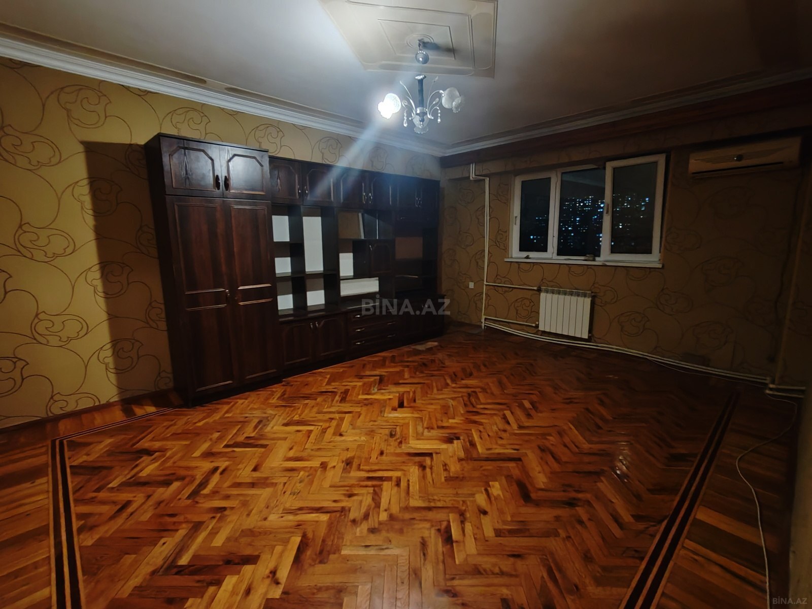 3 otaqlı Köhnə tikili, 20 Yanvar m., Bakı