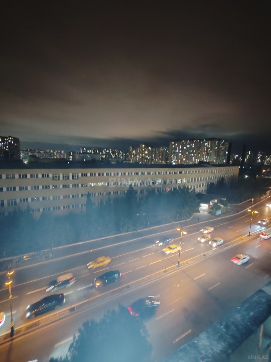 3 otaqlı Köhnə tikili, 20 Yanvar m., Bakı