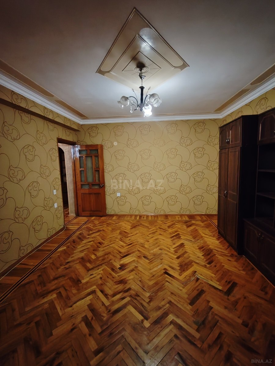3 otaqlı Köhnə tikili, 20 Yanvar m., Bakı