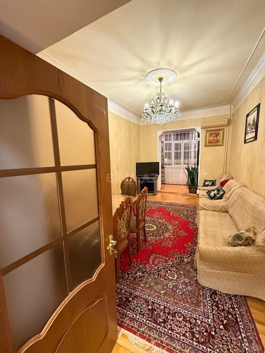 2 otaqlı Köhnə tikili, Sumqayıt