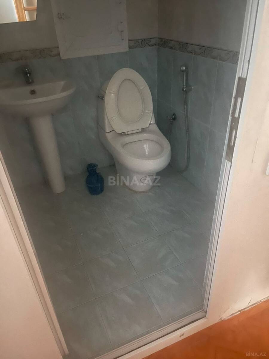 4 otaqlı Köhnə tikili, Elmlər Akademiyası m., Bakı