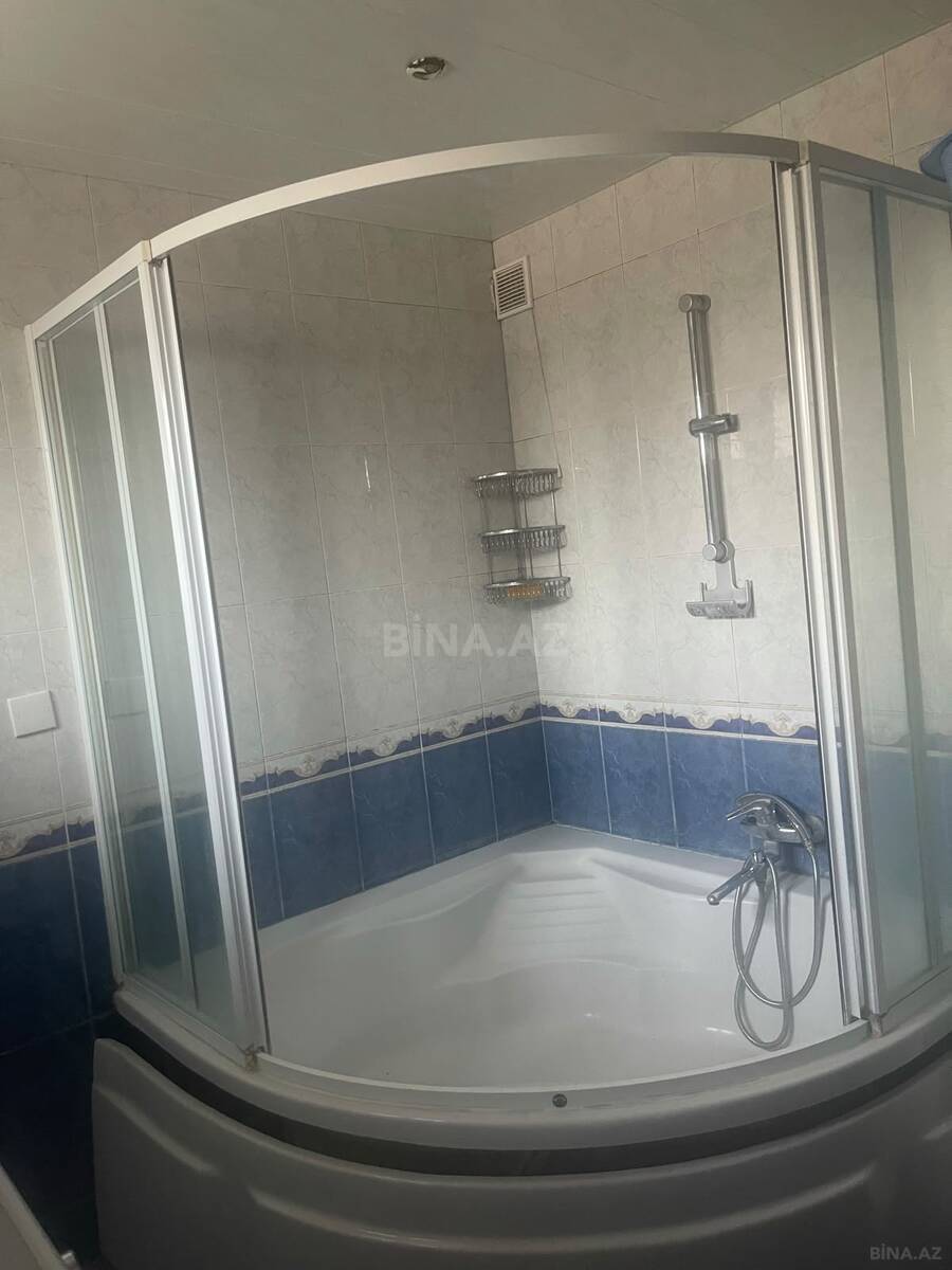 4 otaqlı Köhnə tikili, Elmlər Akademiyası m., Bakı
