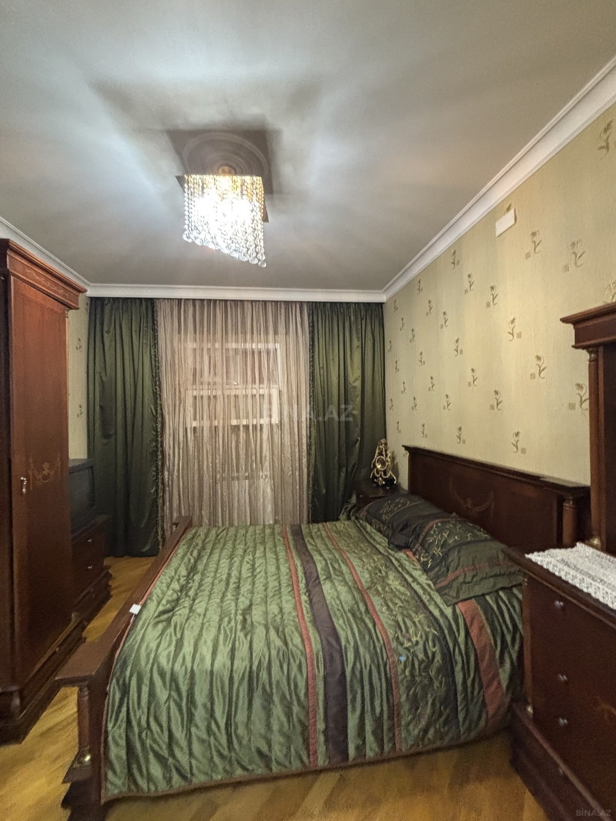 3 otaqlı Köhnə tikili, 8-ci mikrorayon q., Bakı