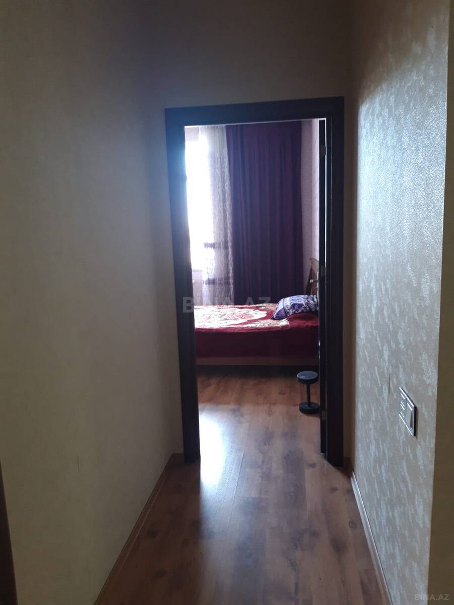 3 otaqlı Yeni tikili, Xırdalan