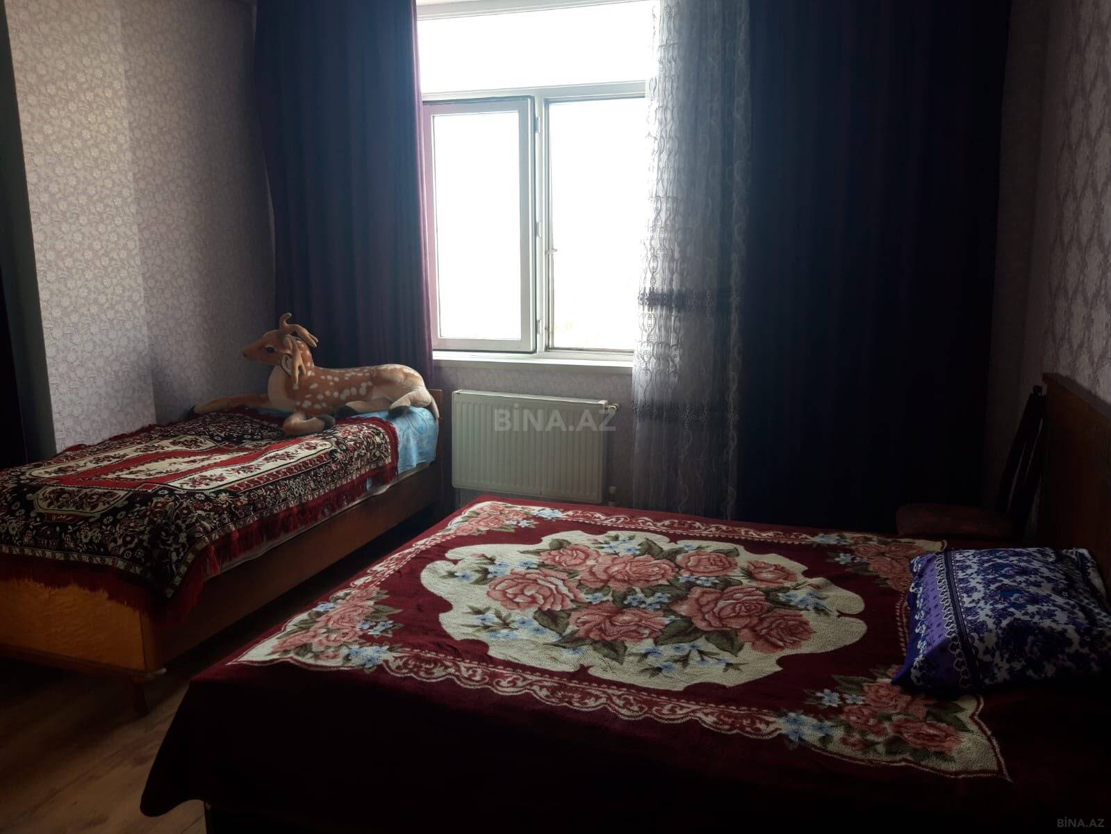 3 otaqlı Yeni tikili, Xırdalan