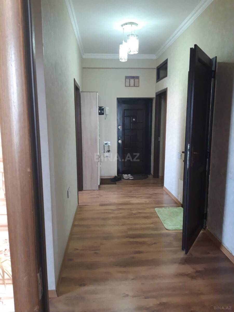 3 otaqlı Yeni tikili, Xırdalan