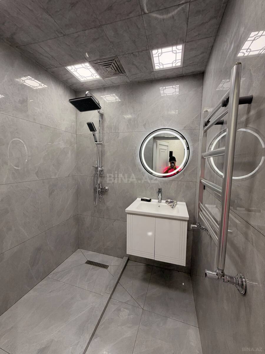 3 otaqlı Köhnə tikili, Xalqlar Dostluğu m., Bakı