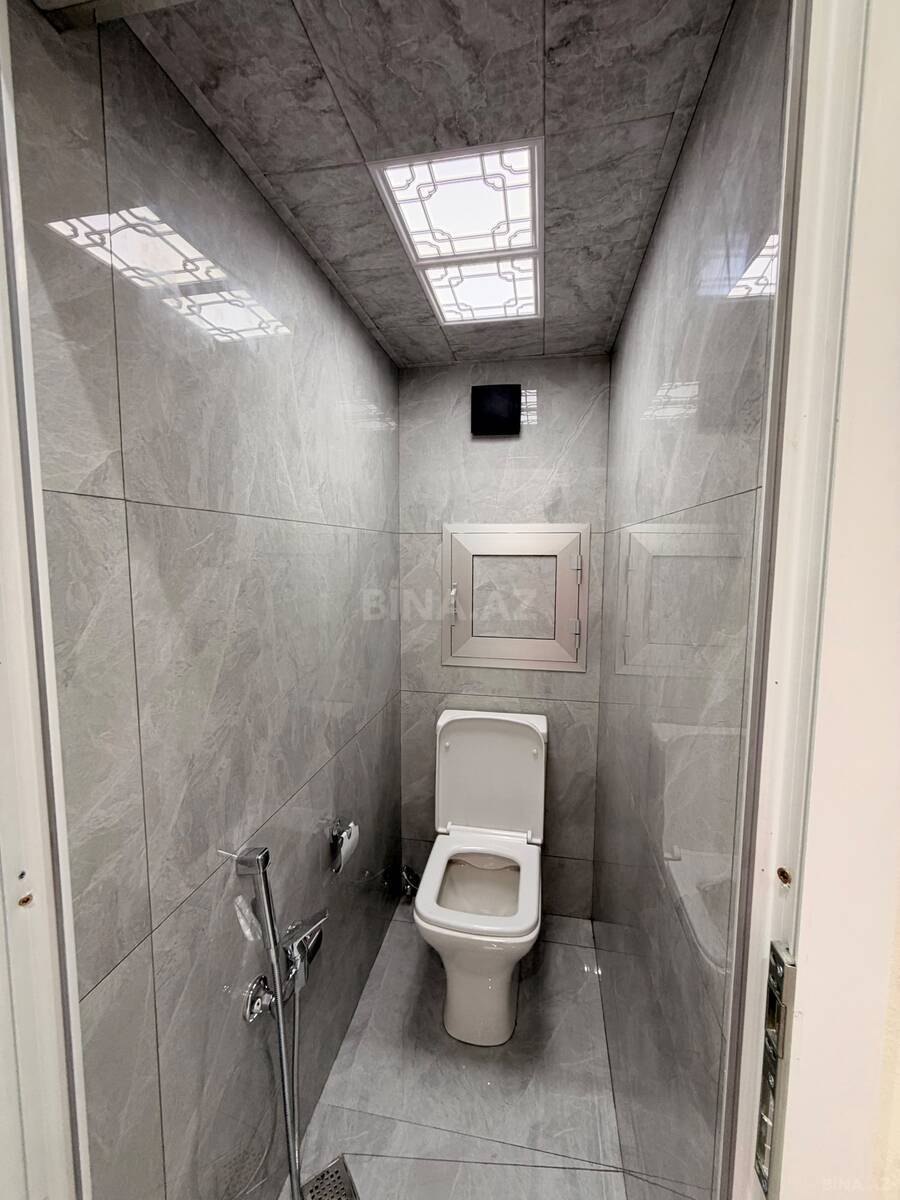 3 otaqlı Köhnə tikili, Xalqlar Dostluğu m., Bakı
