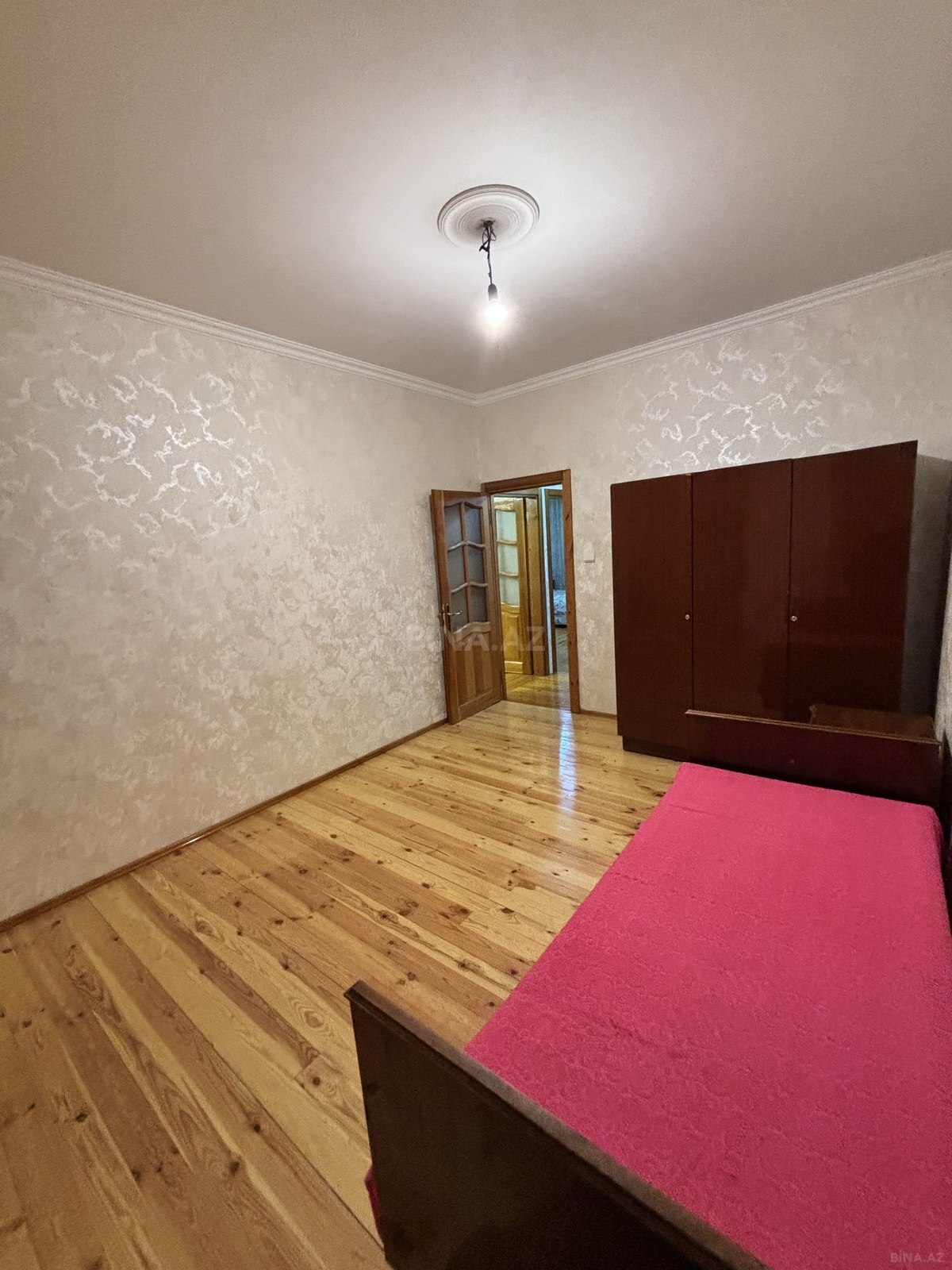 3 otaqlı Yeni tikili, Xalqlar Dostluğu m., Bakı